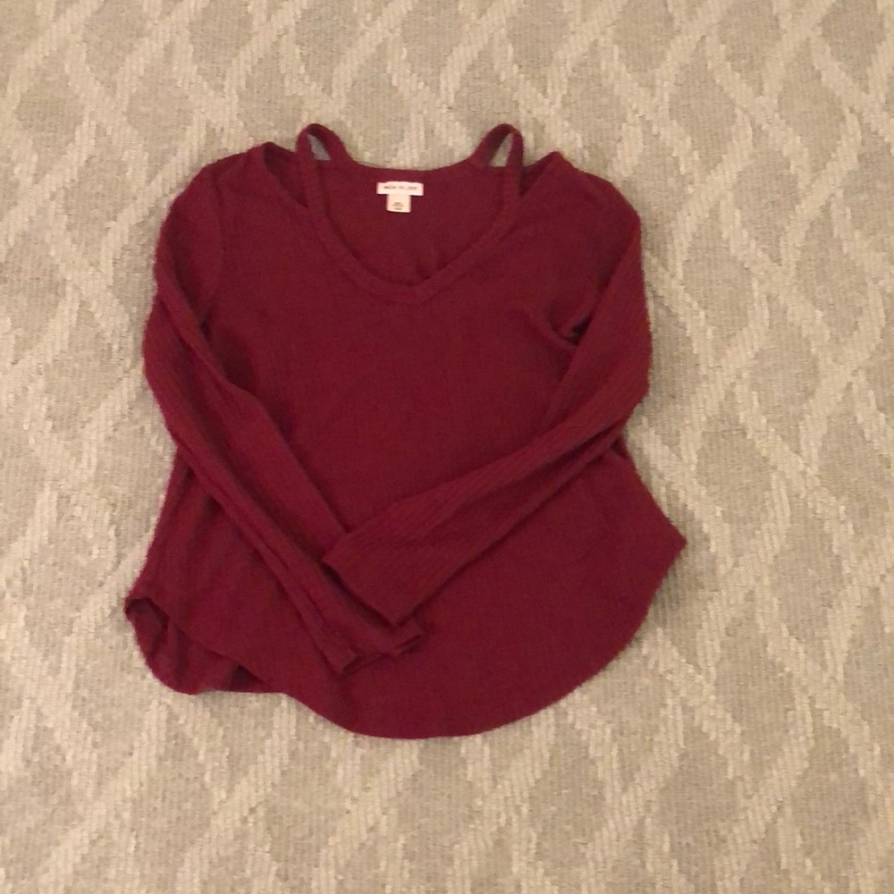 Red cut out shoulder shirt